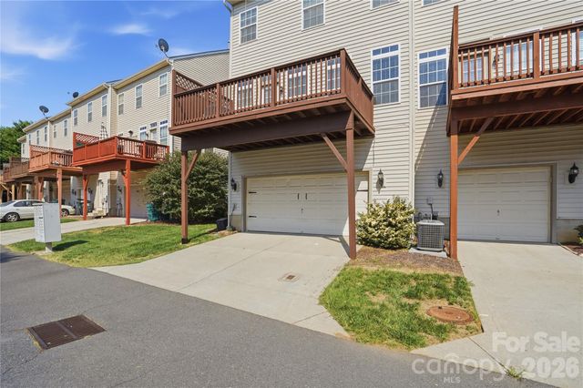 10005 Kings Parade Boulevard, Charlotte, NC 28273