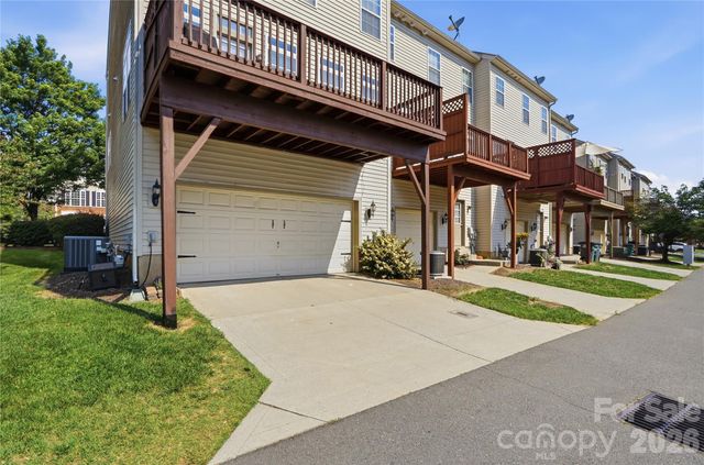 10005 Kings Parade Boulevard, Charlotte, NC 28273