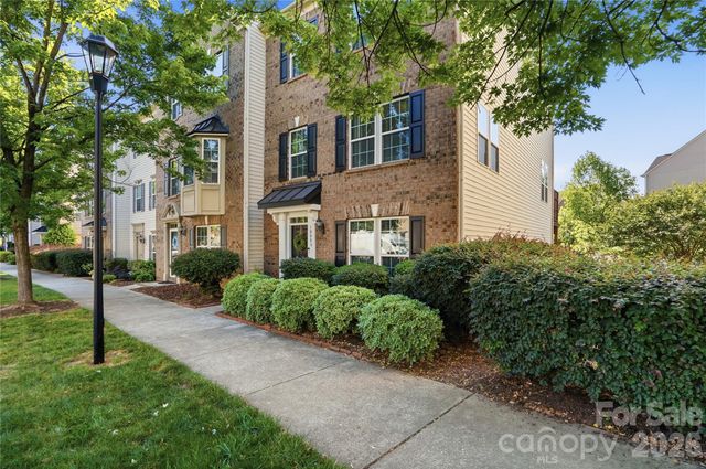 10005 Kings Parade Boulevard, Charlotte, NC 28273