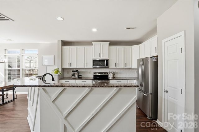 10005 Kings Parade Boulevard, Charlotte, NC 28273