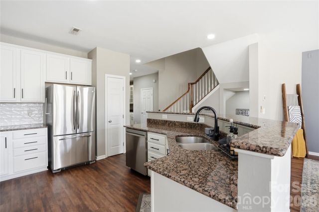 10005 Kings Parade Boulevard, Charlotte, NC 28273