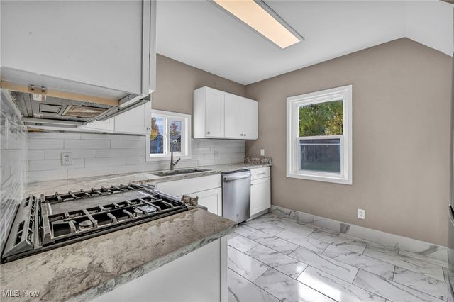 7619 Snow Road, Parma, OH 44129