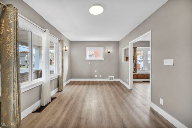 7619 Snow Road, Parma, OH 44129