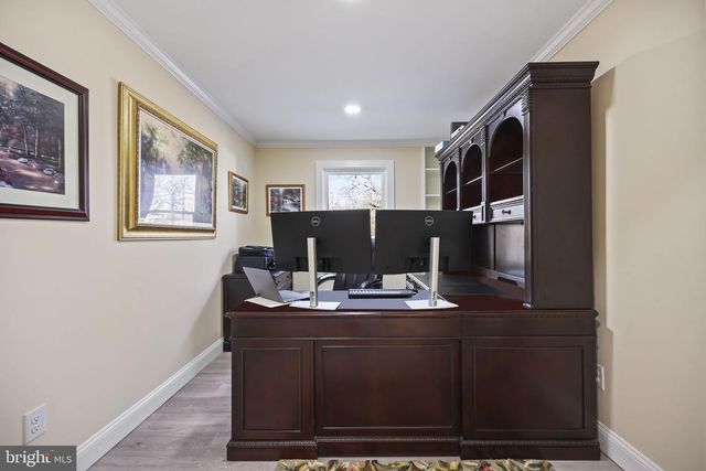 568 VILLAGE RD W RD, Princeton Junction, NJ 08550