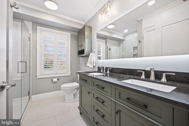 568 VILLAGE RD W RD, Princeton Junction, NJ 08550