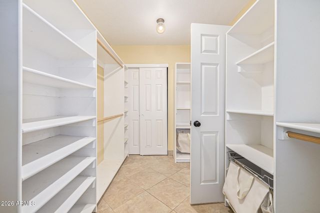 7220 W LARKSPUR Drive, Peoria, AZ 85381