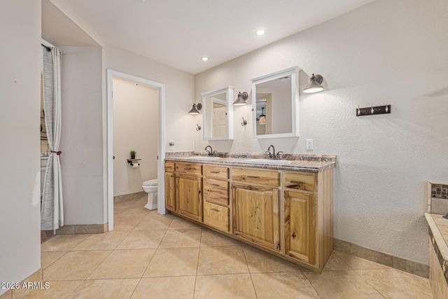 7220 W LARKSPUR Drive, Peoria, AZ 85381