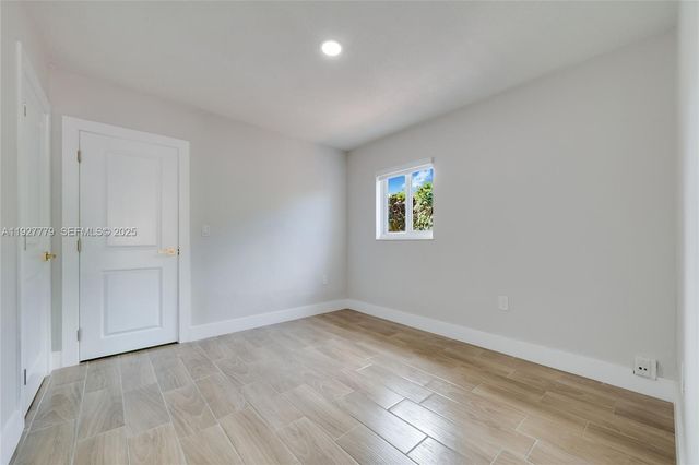 8952 SW 10th Ter, Miami, FL 33174