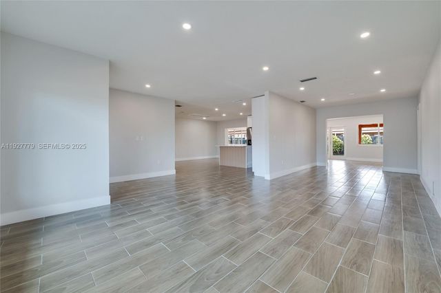 8952 SW 10th Ter, Miami, FL 33174