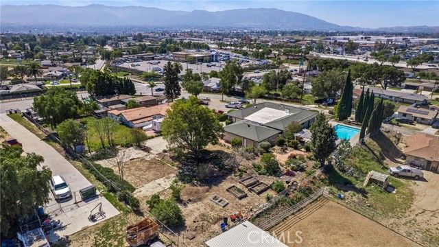 1951 Valley View Avenue, Norco, CA 92860