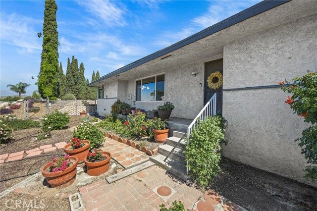 1951 Valley View Avenue, Norco, CA 92860