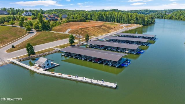 127 W Rarity Ridge Pkwy, Oak Ridge, TN 37830