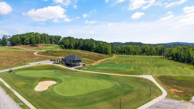 127 W Rarity Ridge Pkwy, Oak Ridge, TN 37830