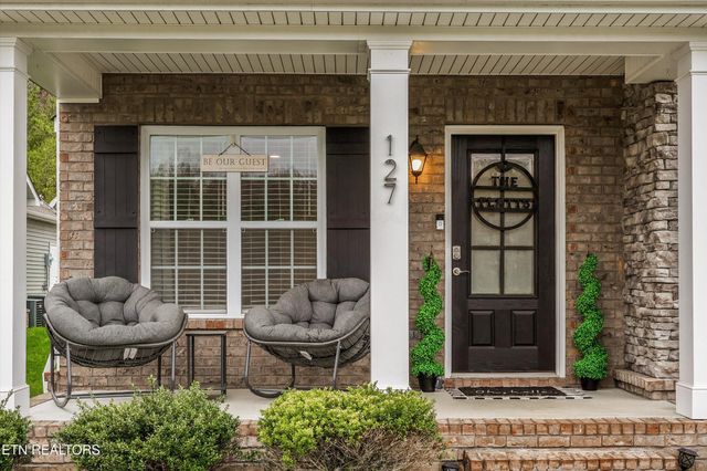 127 W Rarity Ridge Pkwy, Oak Ridge, TN 37830