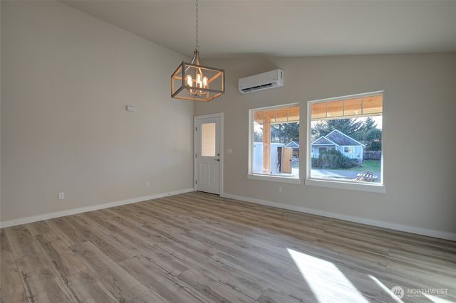 634 Island Circle SE, Ocean Shores, WA 98569