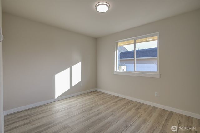 634 Island Circle SE, Ocean Shores, WA 98569