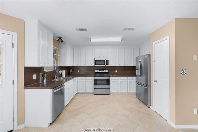 70 Lakeside, Trinity, TX 75862