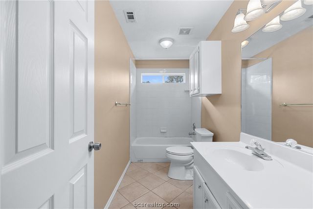 70 Lakeside, Trinity, TX 75862