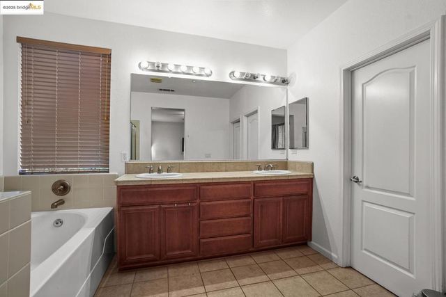 2474 Grant ST, Brentwood, CA 94513