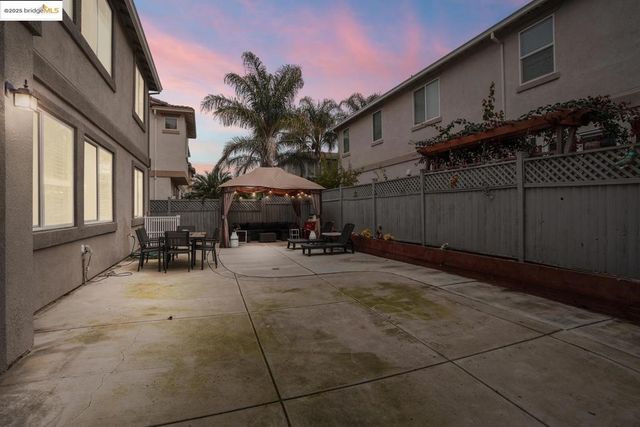 2474 Grant ST, Brentwood, CA 94513