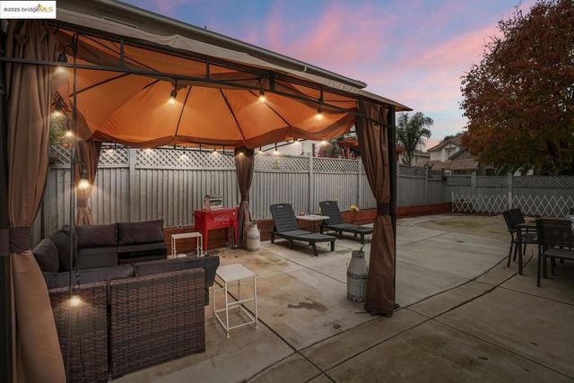 2474 Grant ST, Brentwood, CA 94513