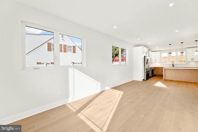 3215 BROOKDALE RD, Philadelphia, PA 19114