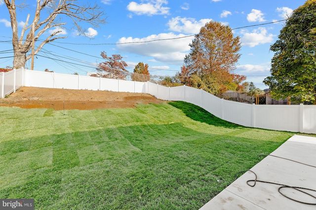 3215 BROOKDALE RD, Philadelphia, PA 19114