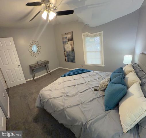 102 STONEHURST CT, New Castle, DE 19720