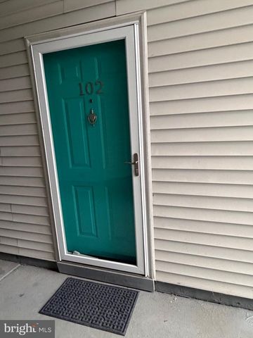 102 STONEHURST CT, New Castle, DE 19720