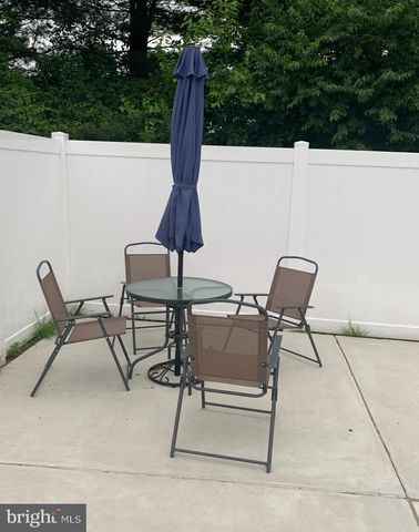 102 STONEHURST CT, New Castle, DE 19720