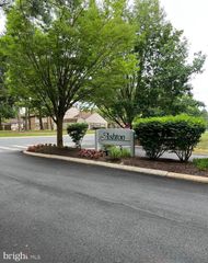 102 STONEHURST CT, New Castle, DE 19720