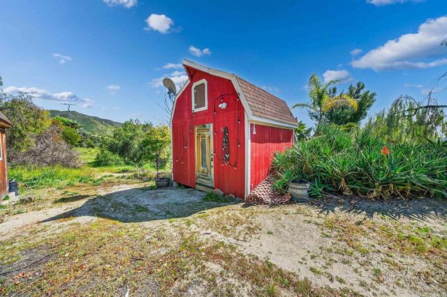 40487 Rock Mountain Drive, Fallbrook, CA 92028