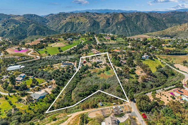 40487 Rock Mountain Drive, Fallbrook, CA 92028