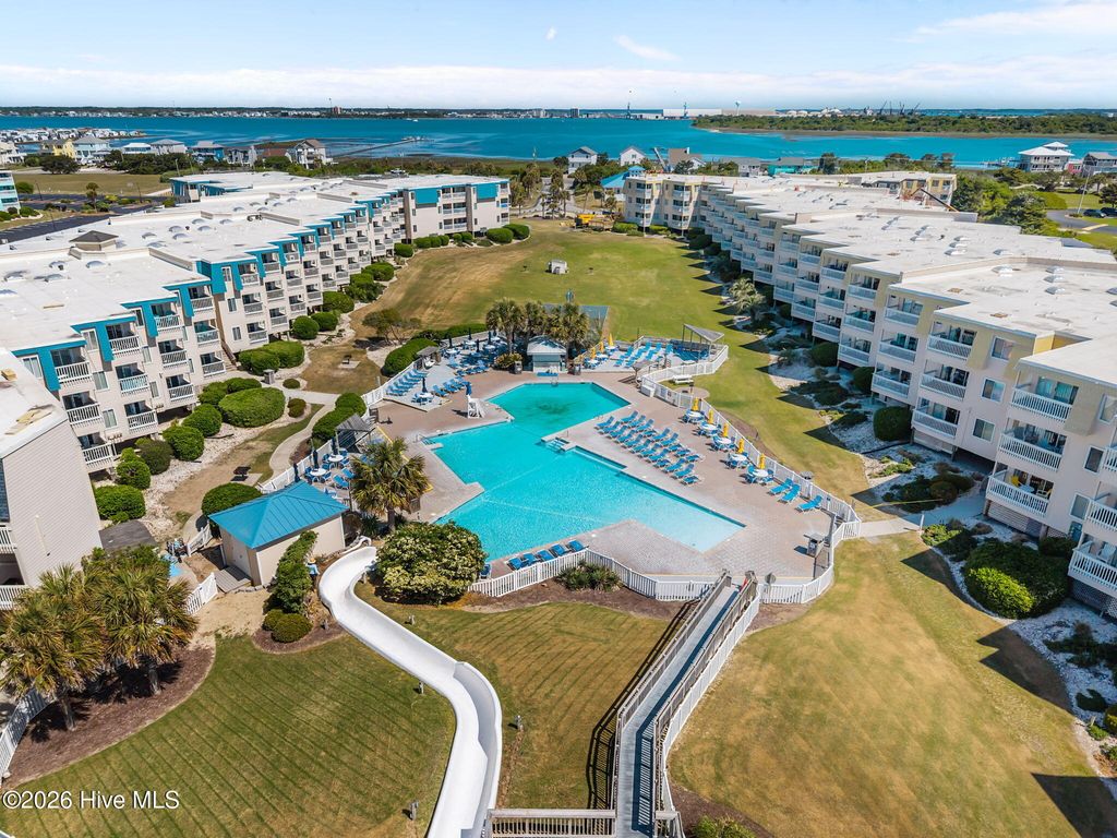 1904 E Fort Macon Road 280, Atlantic Beach, NC 28512