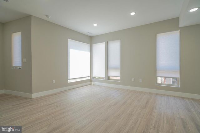1201 N TAYLOR, Philadelphia, PA 19121