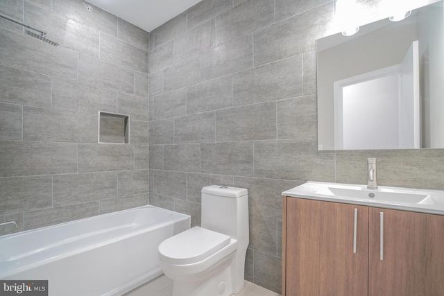 1201 N TAYLOR, Philadelphia, PA 19121