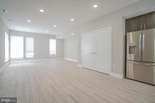 1201 N TAYLOR, Philadelphia, PA 19121