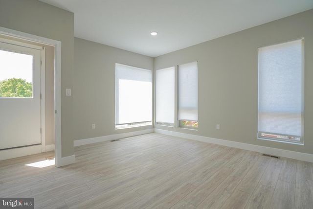 1201 N TAYLOR, Philadelphia, PA 19121