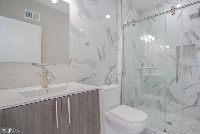 1201 N TAYLOR, Philadelphia, PA 19121