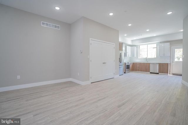 1201 N TAYLOR, Philadelphia, PA 19121