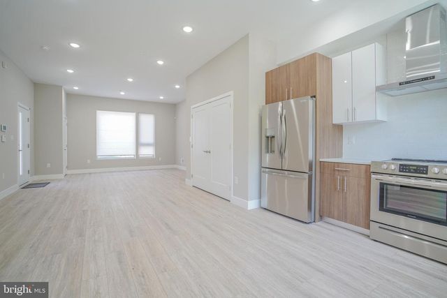 1201 N TAYLOR, Philadelphia, PA 19121