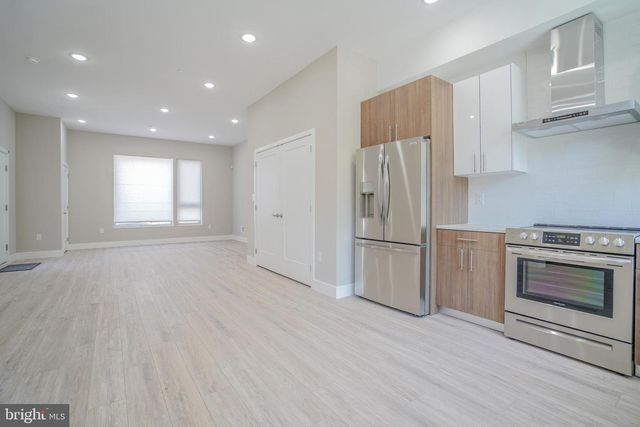 1201 N TAYLOR, Philadelphia, PA 19121