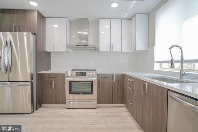 1201 N TAYLOR, Philadelphia, PA 19121
