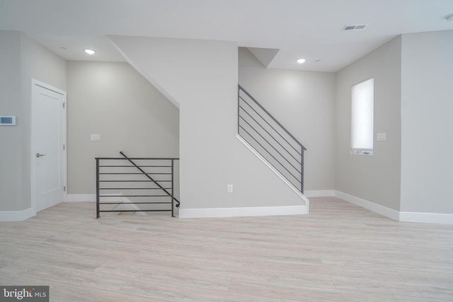 1201 N TAYLOR, Philadelphia, PA 19121