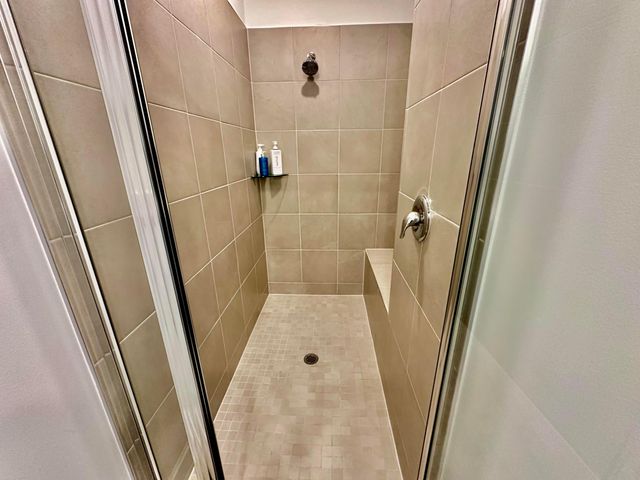 7036 Peters Lane, Delray Beach, FL 33446