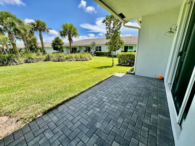7036 Peters Lane, Delray Beach, FL 33446