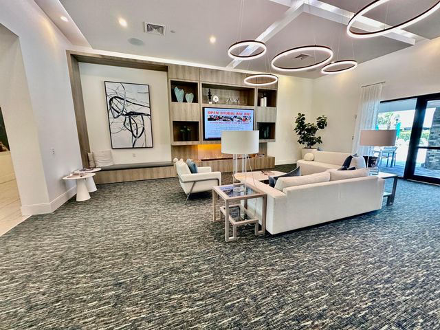 7036 Peters Lane, Delray Beach, FL 33446