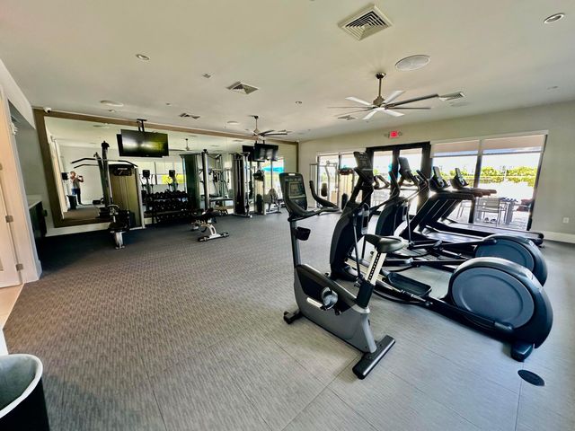 7036 Peters Lane, Delray Beach, FL 33446