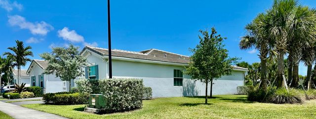 7036 Peters Lane, Delray Beach, FL 33446