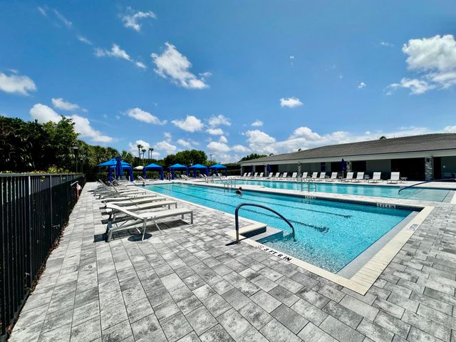 7036 Peters Lane, Delray Beach, FL 33446